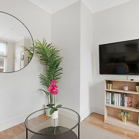 شقة Family Friendly - Stylish Kentish Town لندن المظهر الخارجي الصورة